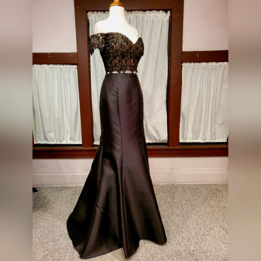 Classic Black Mermaid Two Piece Gown